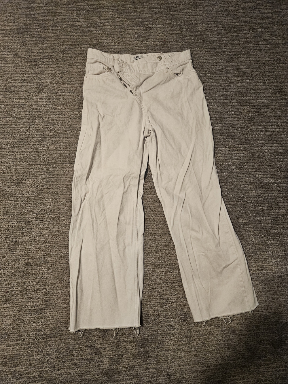 Zara Wide Leg Flare Jeans in Off-White